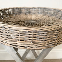 Wicker tray table - Round
