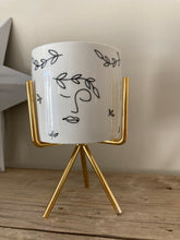 Leaves & Face Mini Planter with gold stand