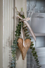 Mango wood heart