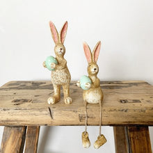 Sitting rabbit with Egg - Green