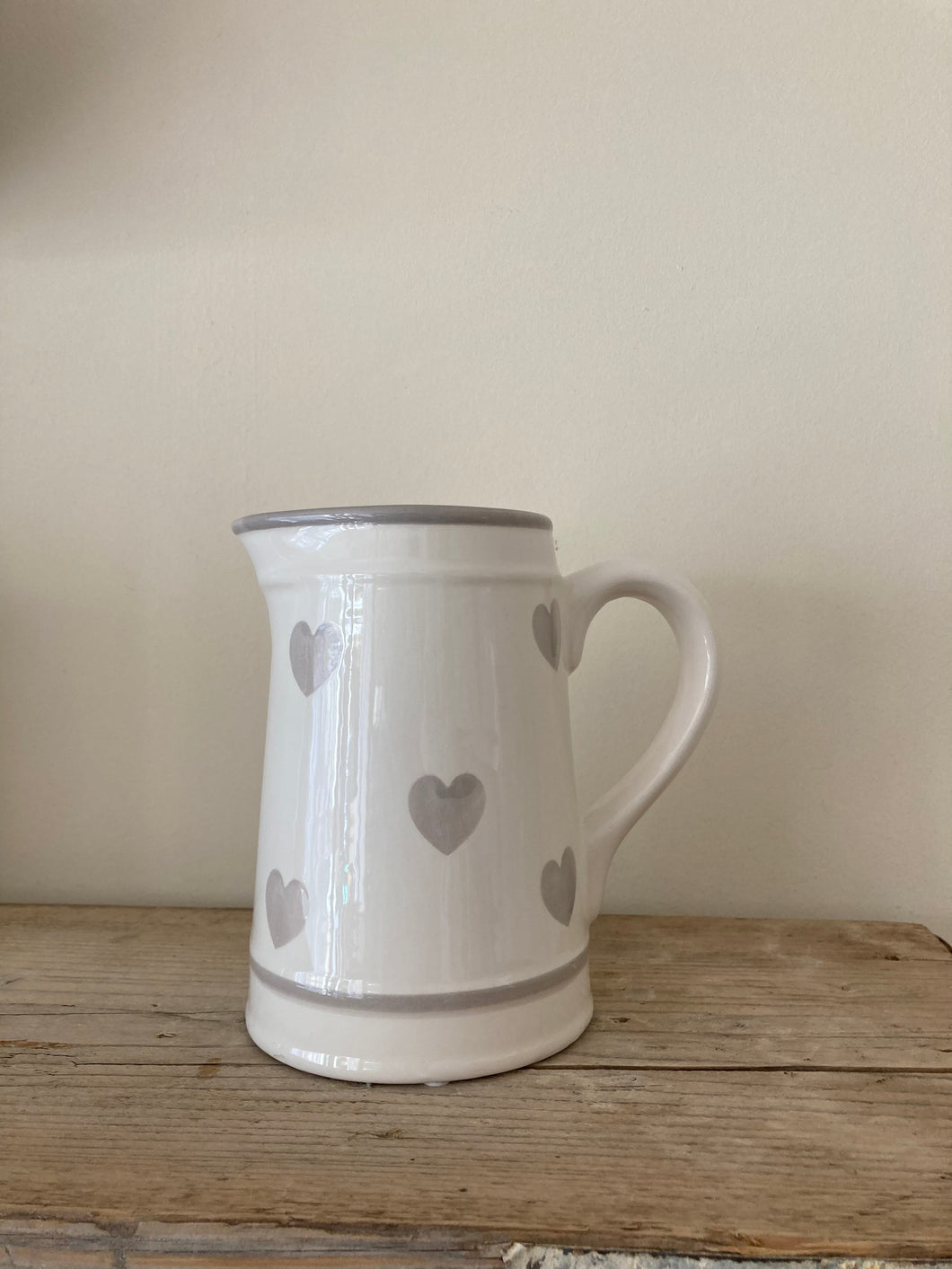 Jug - Heart pattern